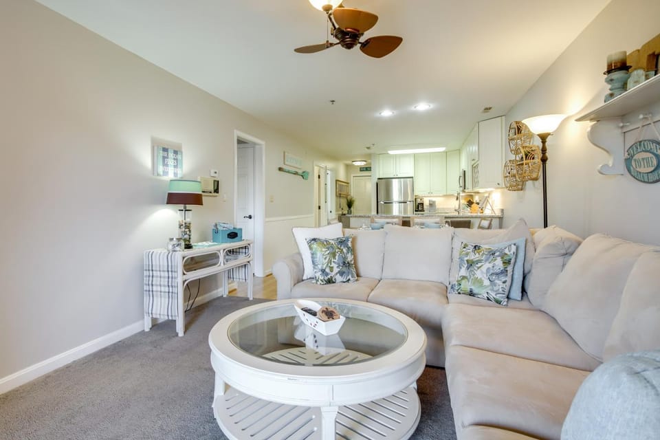 1/2 Mi to Ocean City Beach! Poolside Retreat House in Ocean City