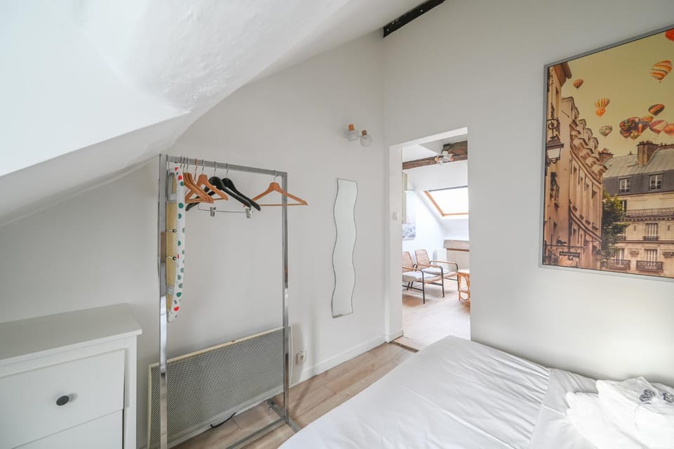 Cléry 57 Apartment in Paris