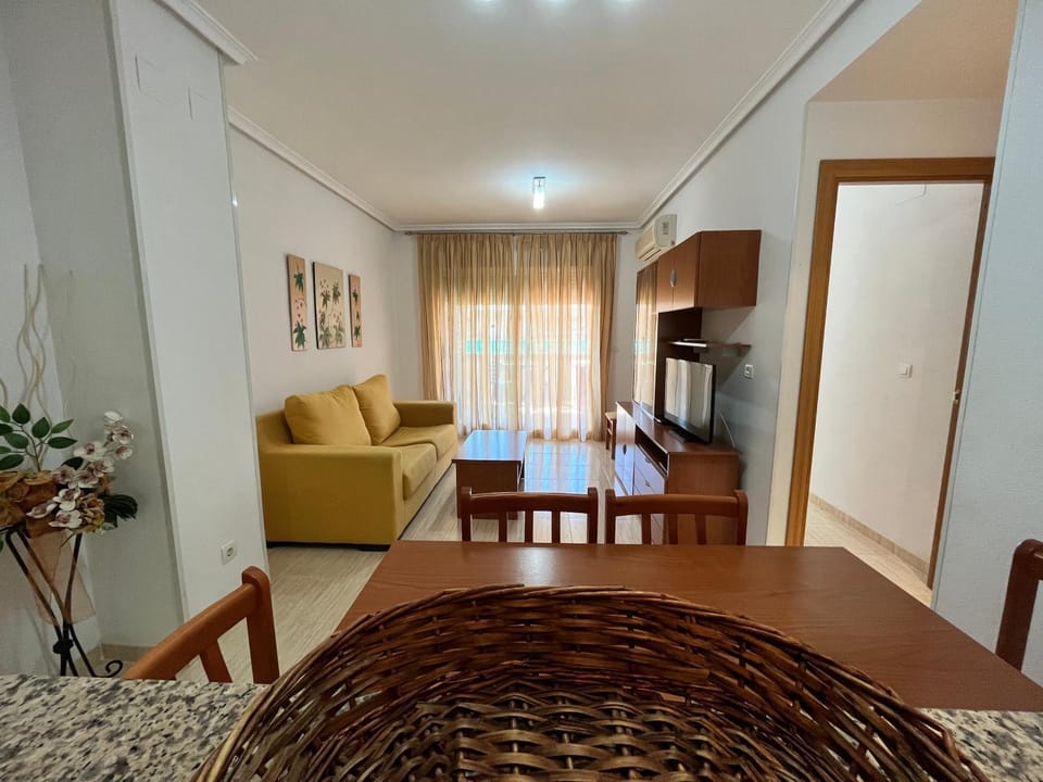 Living room, Meals, air conditioner