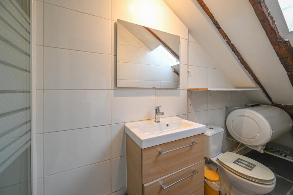 Cléry 58 Apartment in Paris