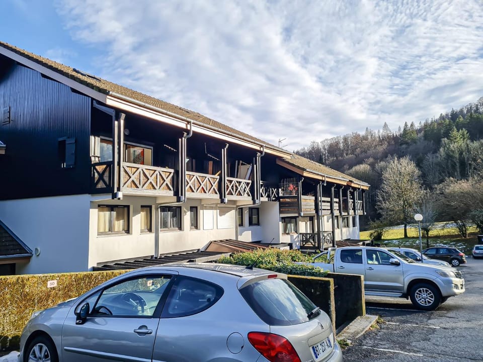 Property building, Parking