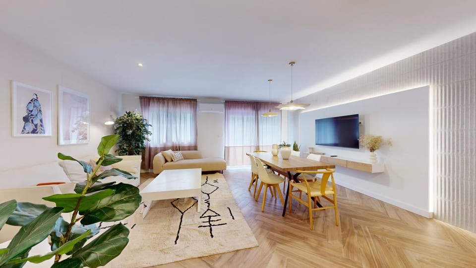 Living room, Dining area