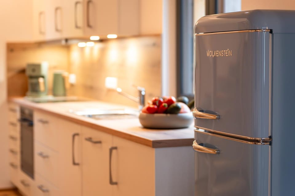 Coffee/tea facilities, dishwasher, toaster, kitchen