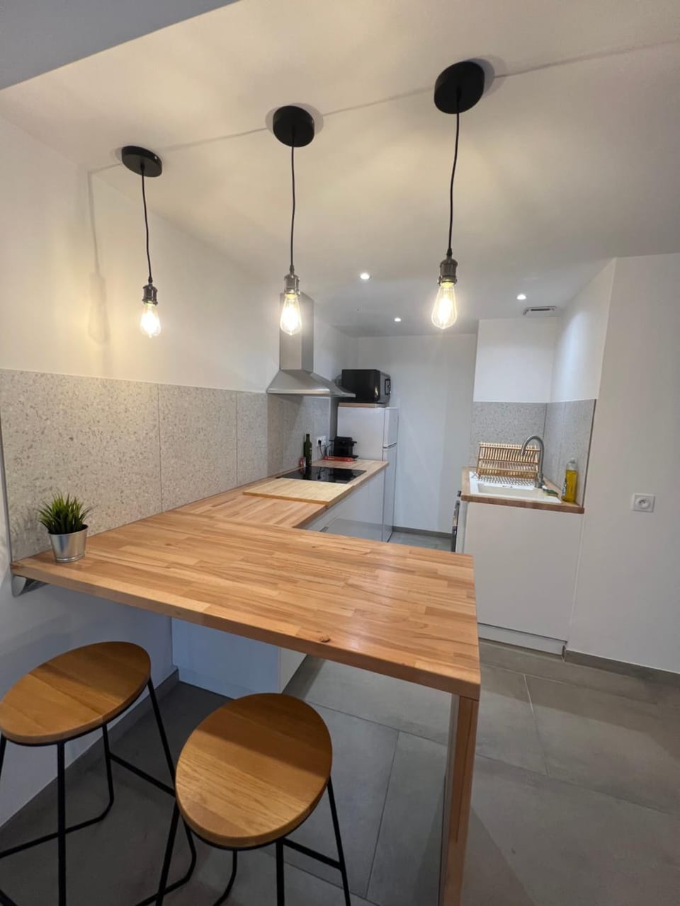 Kitchen or kitchenette