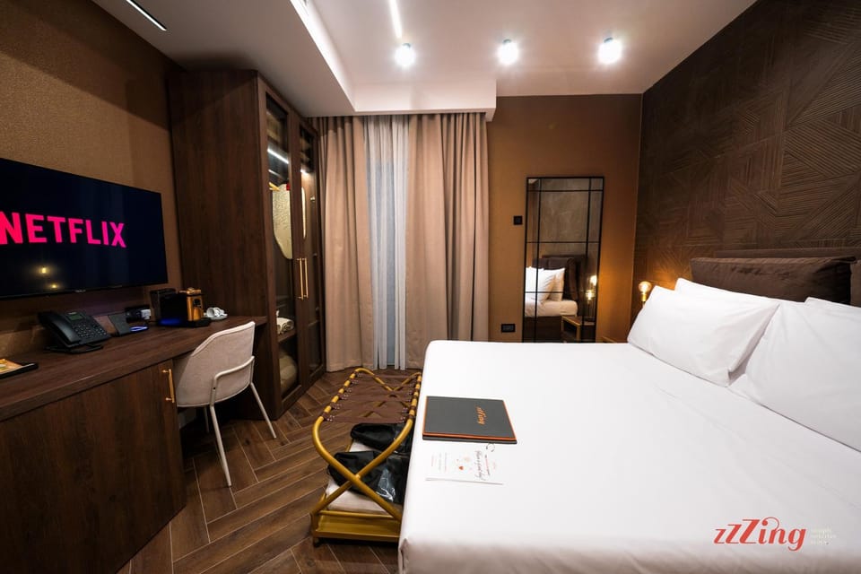 Bed, TV and multimedia, Photo of the whole room, Evening entertainment, Bedroom