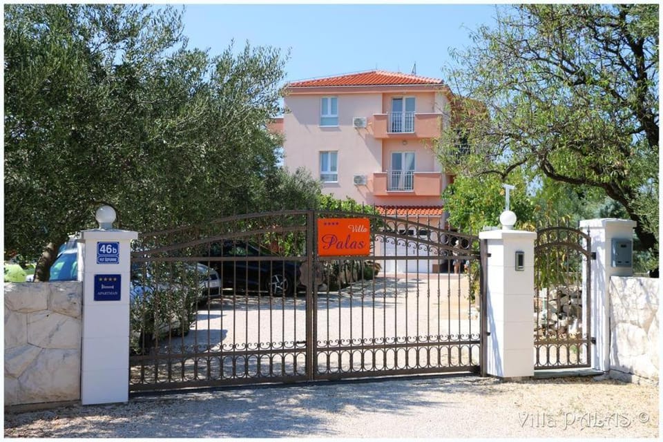 Villa Palas Apartments Apartment in Šibenik-Knin County, Croatia