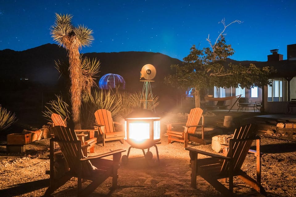 New: Dome, Hot Tub, Game Room, 5 min to park Villa in Southern California