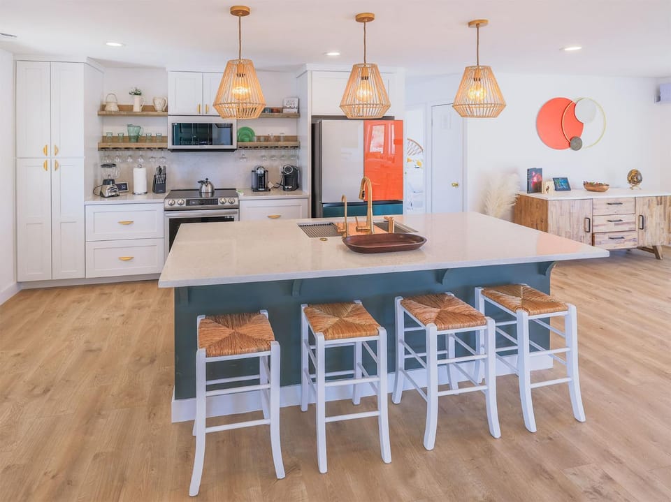 New: Dome, Hot Tub, Game Room, 5 min to park Villa in Southern California