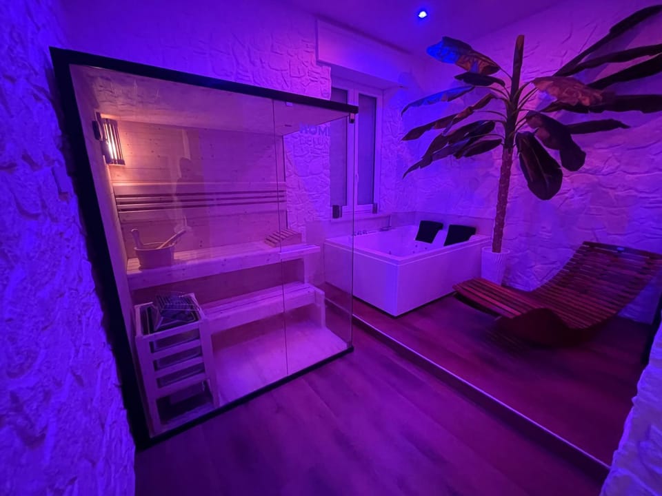 Sauna, Spa and wellness centre/facilities
