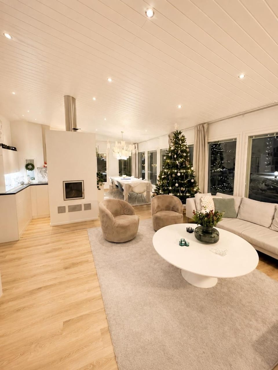 Arctic Circle Home for Winter Holiday Villa in Rovaniemi