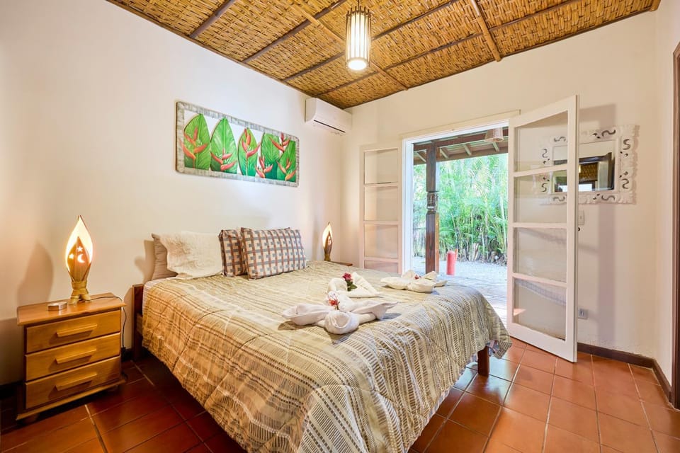 Bed, TV and multimedia, Kitchen or kitchenette, Bedroom, towels