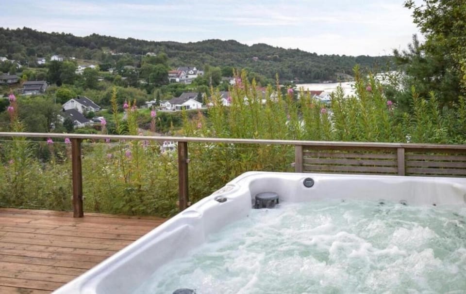 Day, Natural landscape, Hot Tub, Sea view