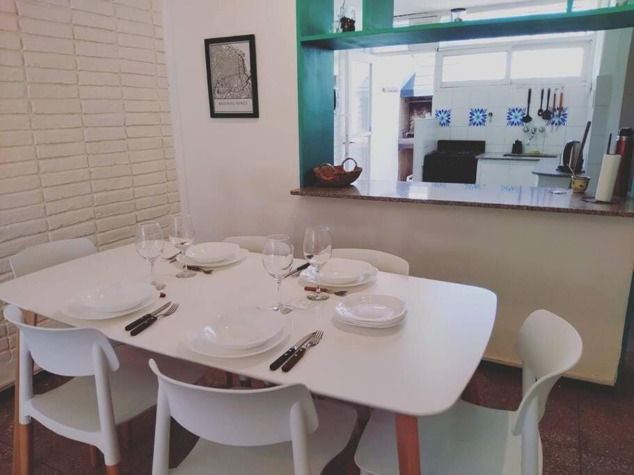 Food and drinks, Dining area