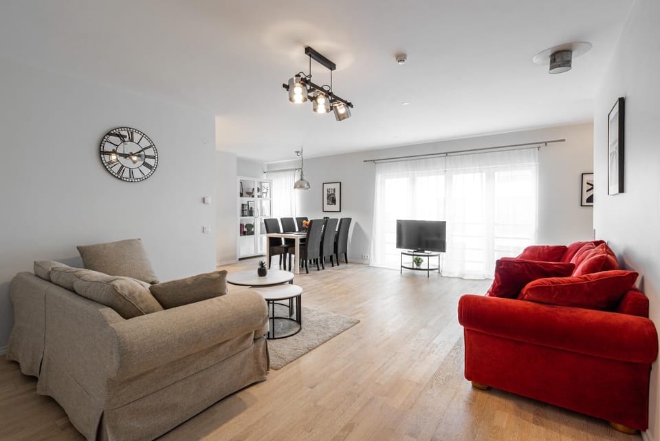 TV and multimedia, Living room, Seating area, Evening entertainment, fireplace