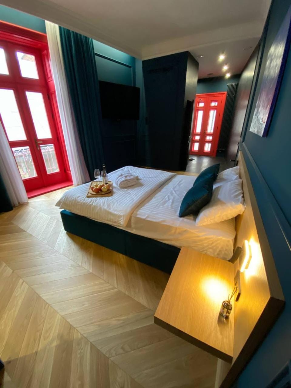 Bed, Bedroom