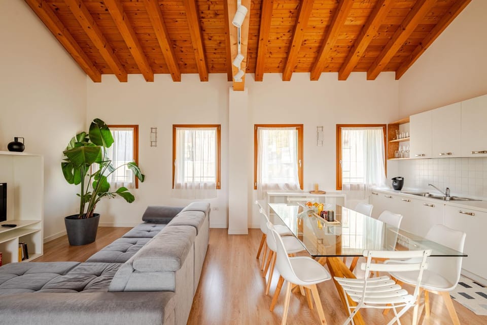 Kitchen or kitchenette, kitchen