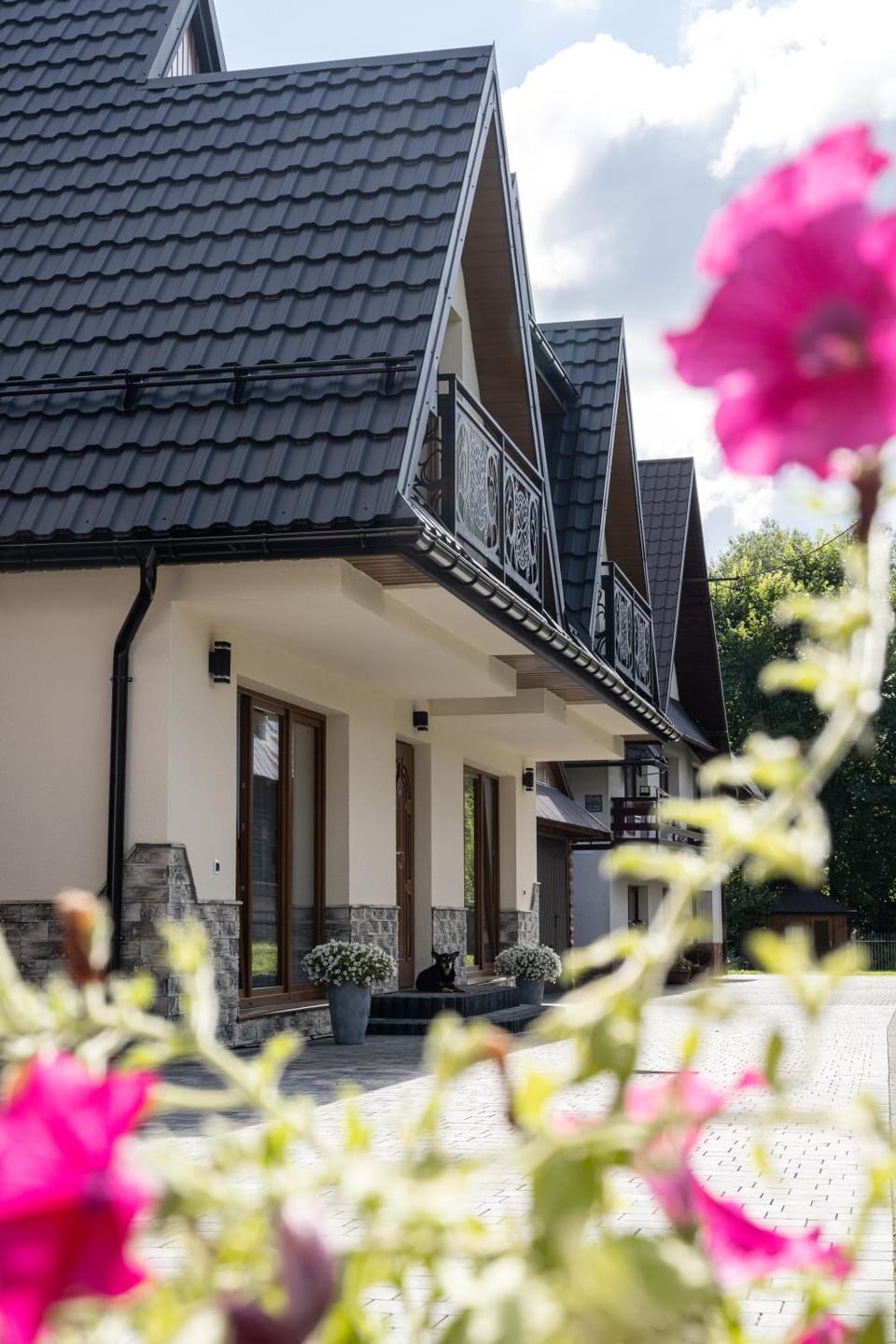 Property building, Garden view