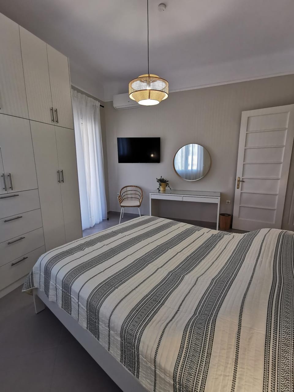 TV and multimedia, Bedroom, air conditioner