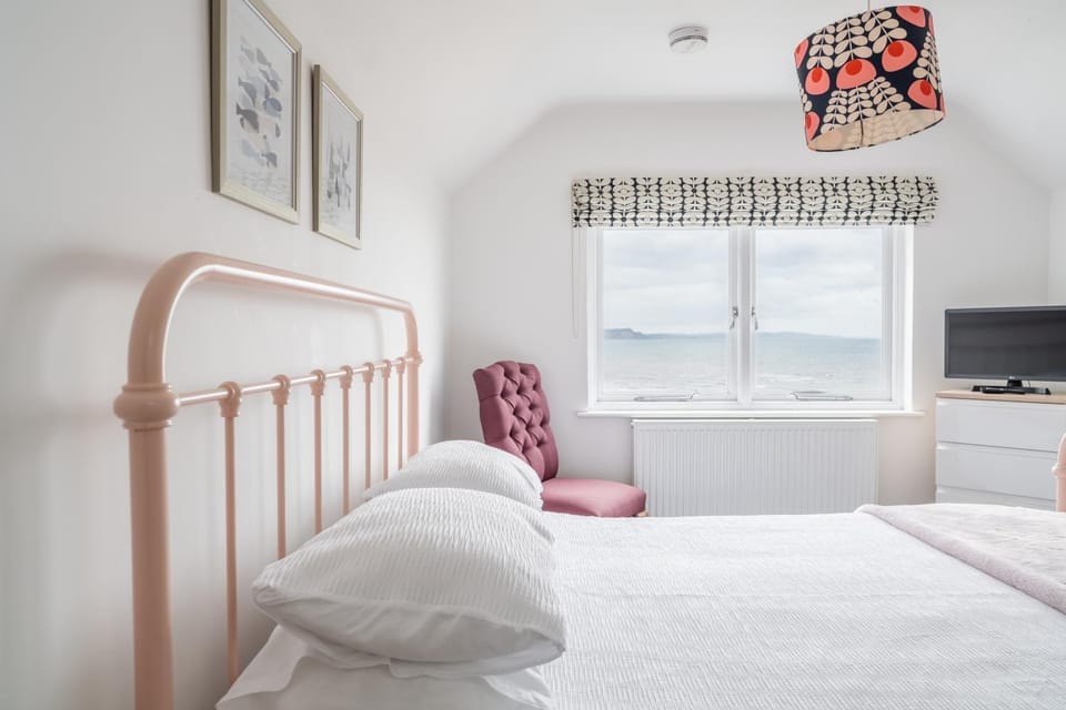 View (from property/room), Bedroom, Sea view