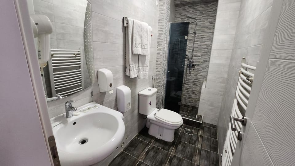 Hotel Rile Men Blue Hotel in Serbia