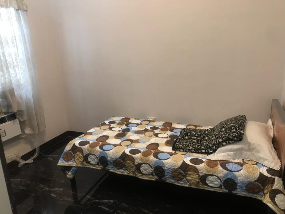 Kame House fully furnished 2 bedroom Apartment in Las Pinas