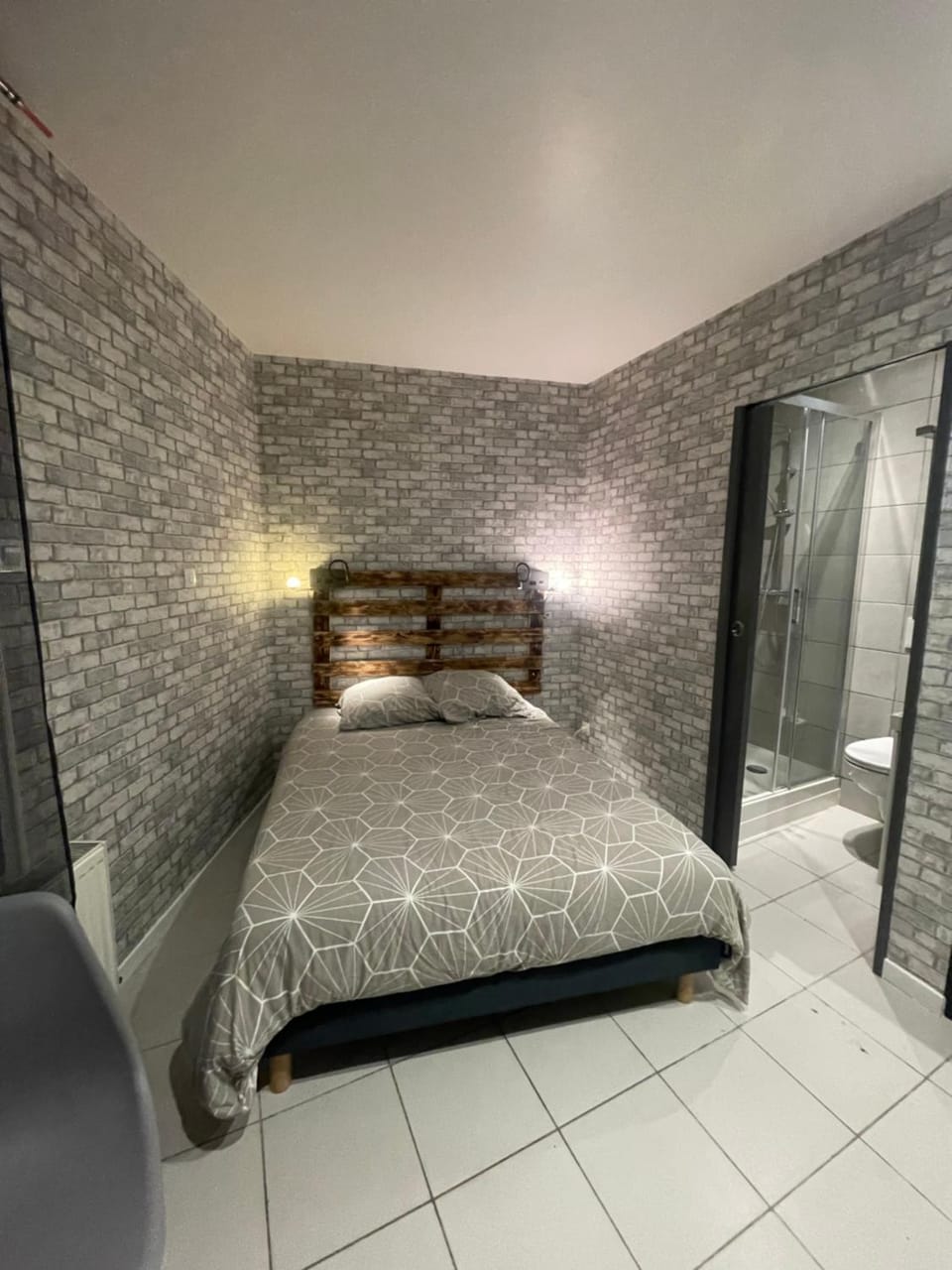 Bed, Bathroom, Bedroom