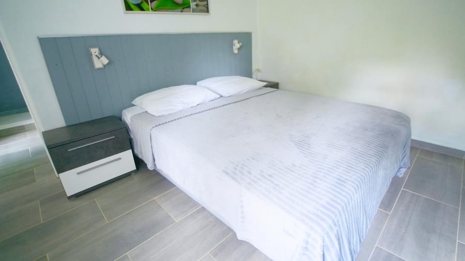 Gite thérèse LAMENTIN Bed and Breakfast in Petit-Bourg