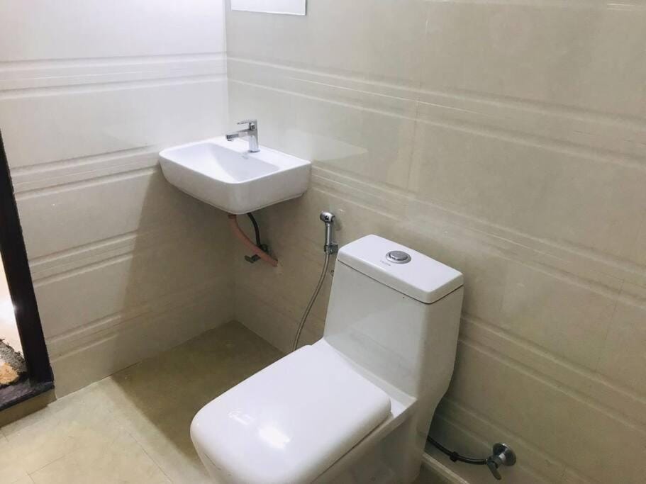 Toilet, Bathroom