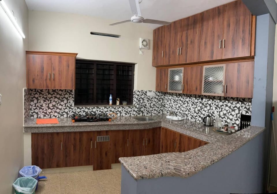 Kitchen or kitchenette, kitchen, kitchen