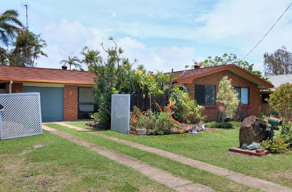 4 Jacques Court House in Bargara