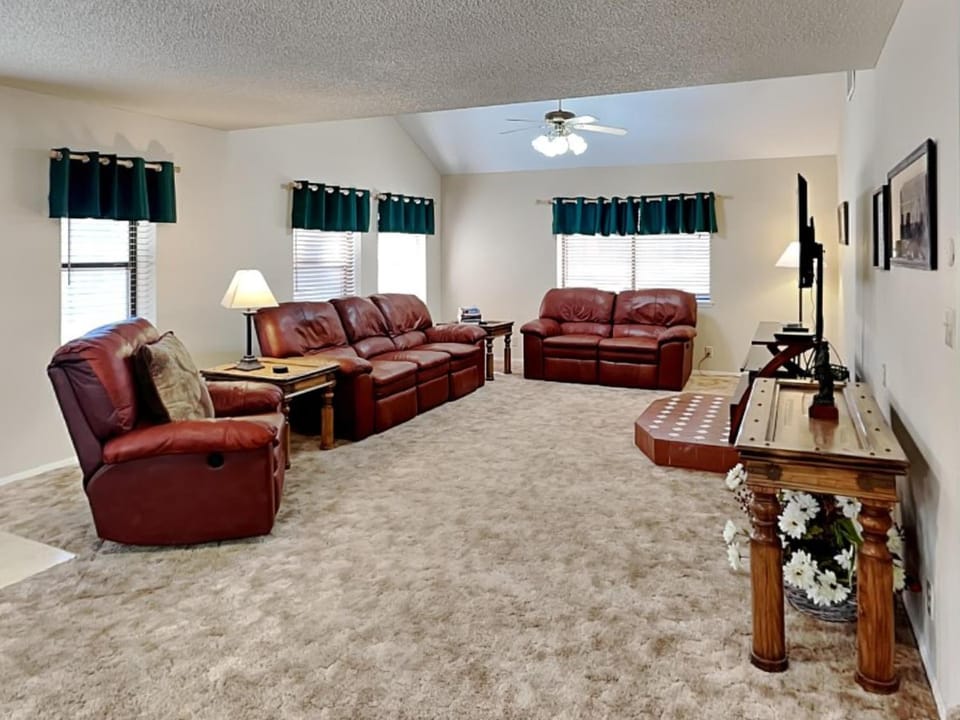 TV and multimedia, Living room, Seating area, furniture