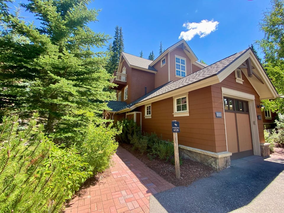 Settlers Creek 6528 by SummitCove Lodging in Colorado House in Keystone