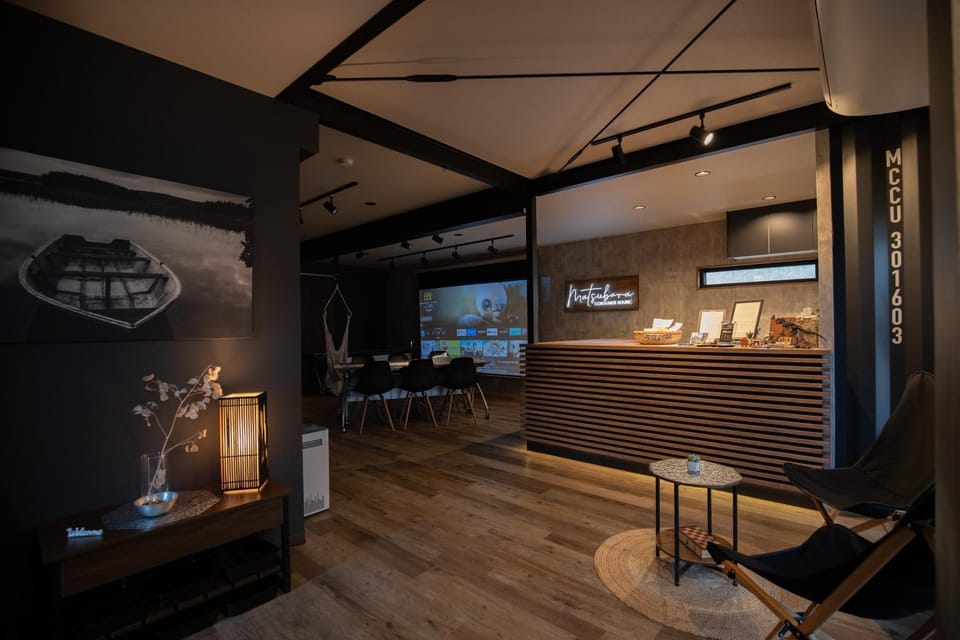 TV and multimedia, Dining area