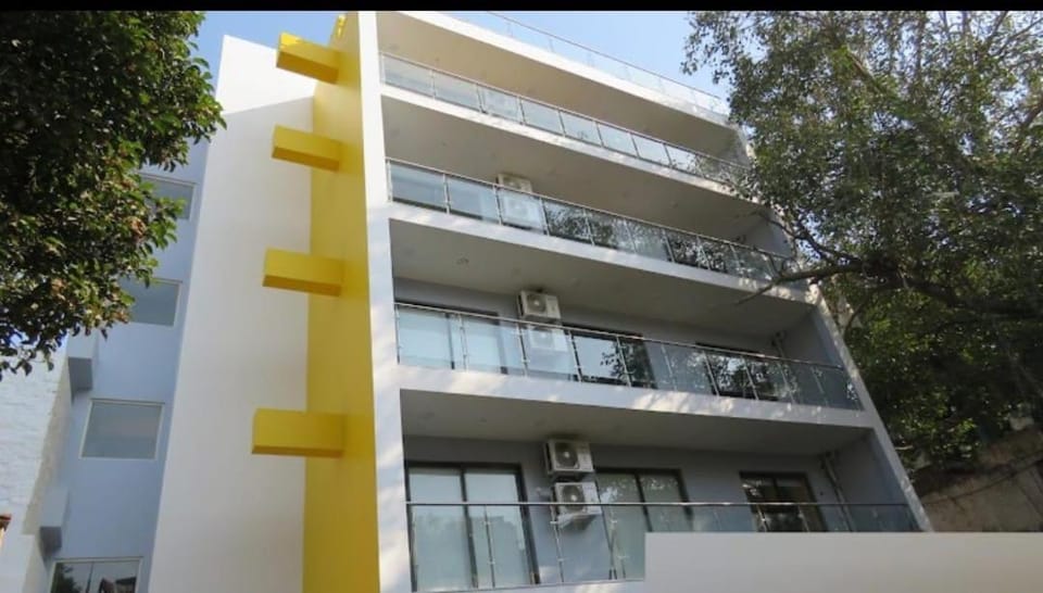Property building, View (from property/room), Balcony/Terrace