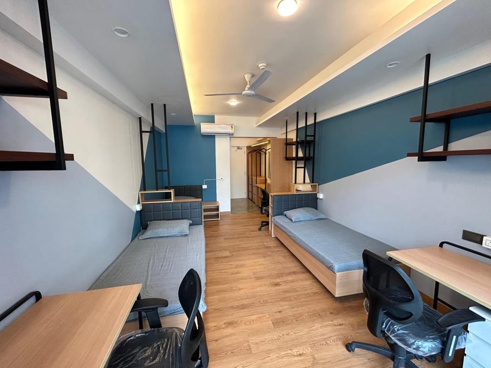 Bed, Photo of the whole room, Seating area, Bedroom, hair dresser, air conditioner