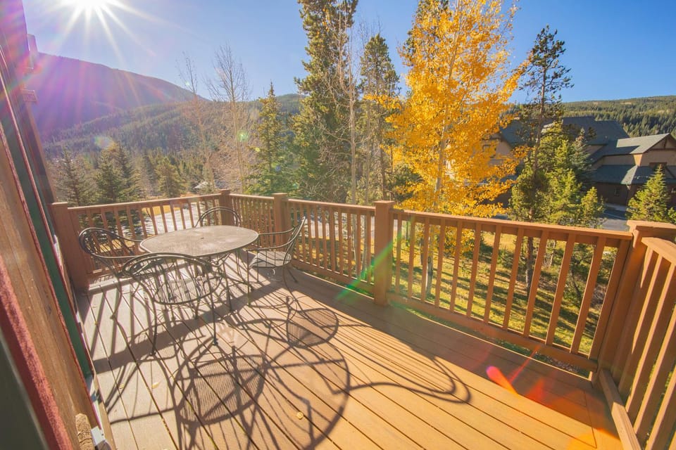 Red Hawk Townhomes 2337 by SummitCove Lodging in Colorado House in Keystone