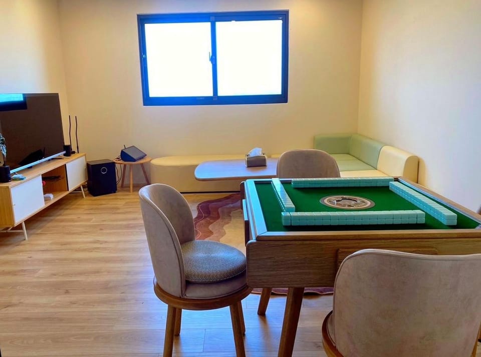 Karaoke, Seating area