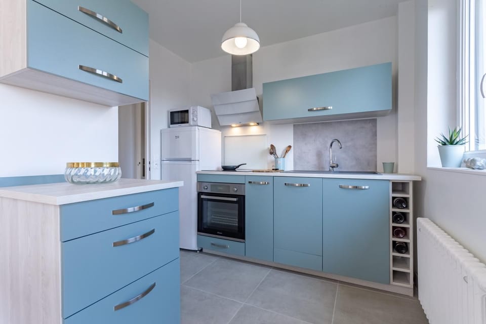 Kitchen or kitchenette, pet friendly