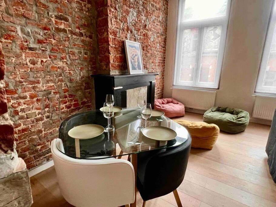 Le gîte aux Briques Rouges - Coeur historique Apartment in Liège