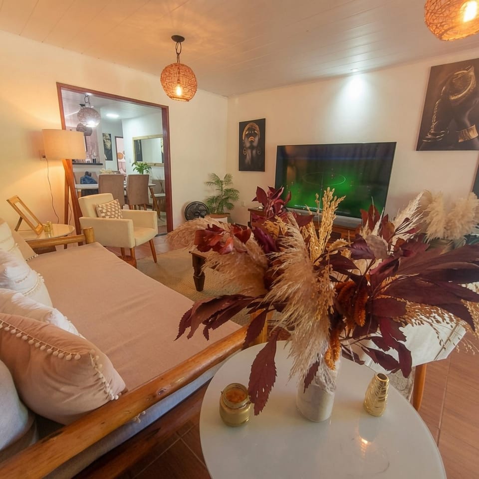Communal lounge/ TV room, Living room, Seating area