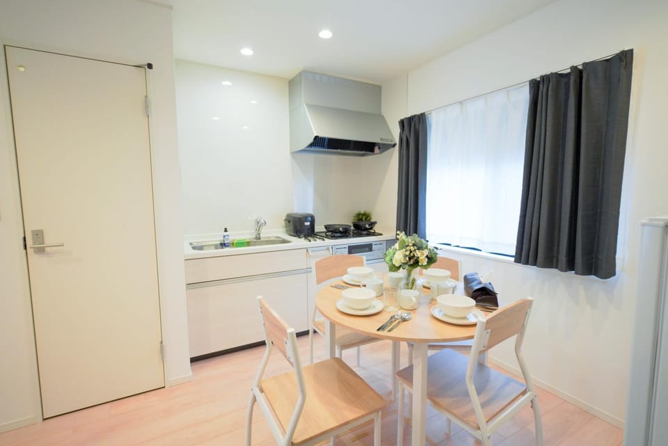 VICTORIA GARDEN Lovely House Apartment in Osaka