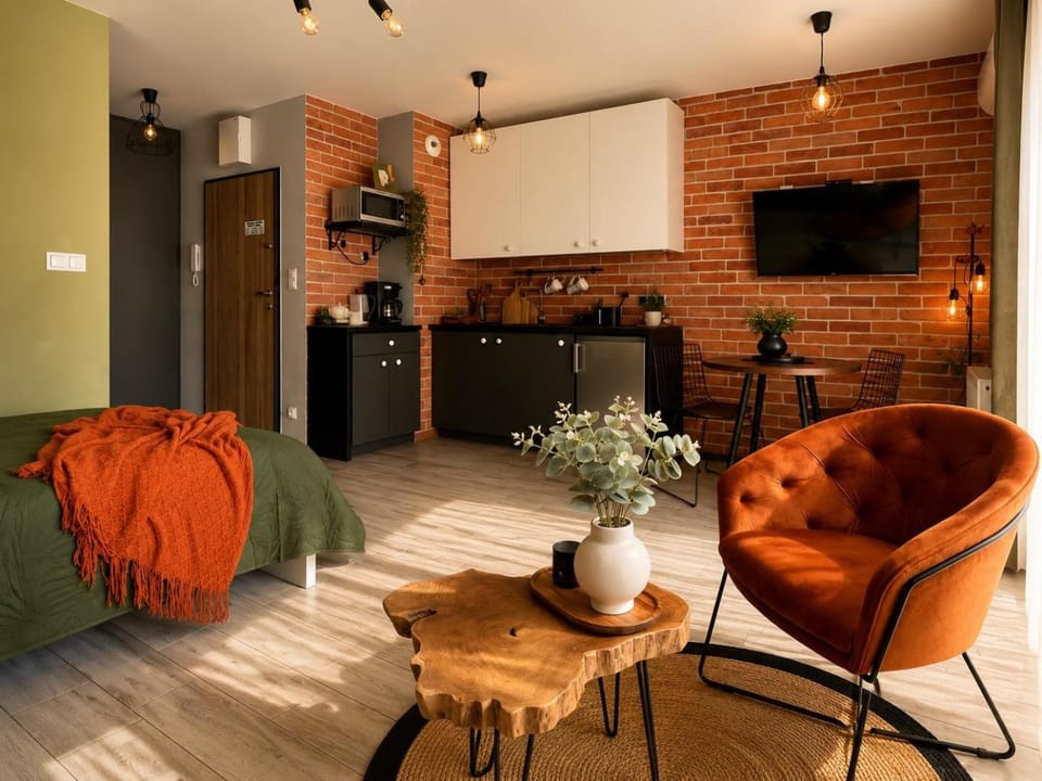 Roztocka studio, free parking, 1 tram to the city & PGE National Stadion, AC by Cosmo Spirit Apartment in Warsaw