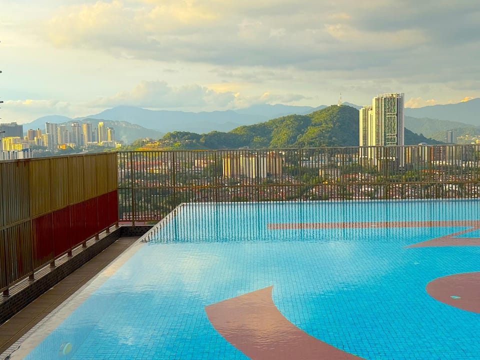 Natural landscape, Mountain view, Pool view, Swimming pool