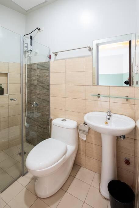St. Marvin Studio Makati M402 Apartment in Mandaluyong