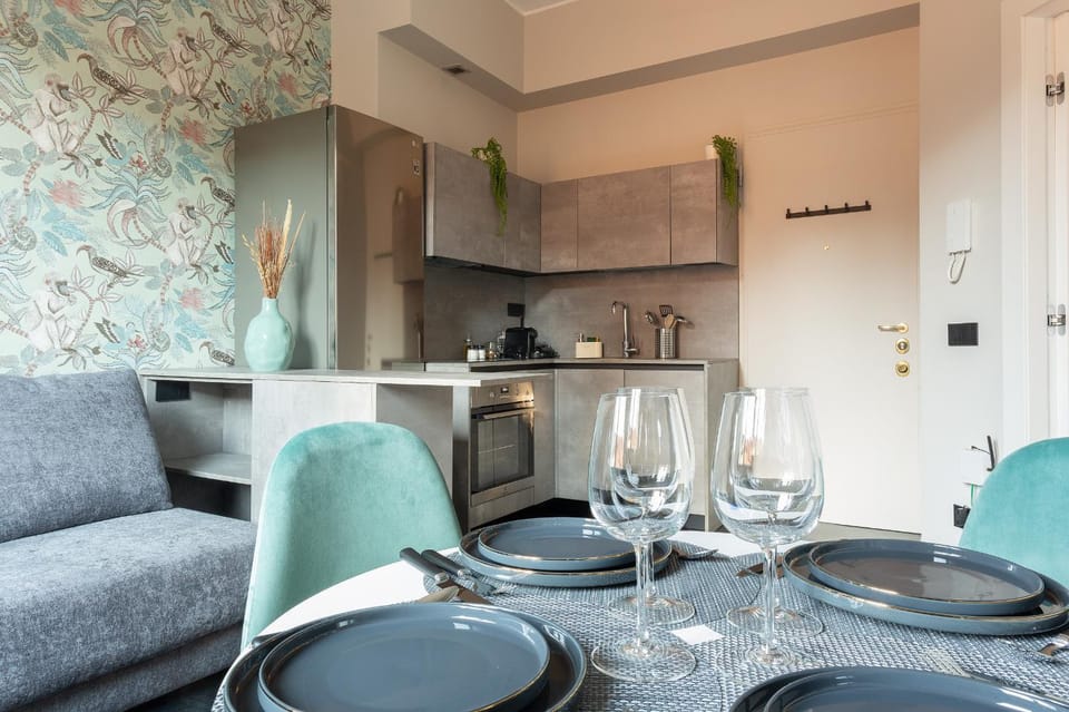 Kitchen or kitchenette, Living room, stove
