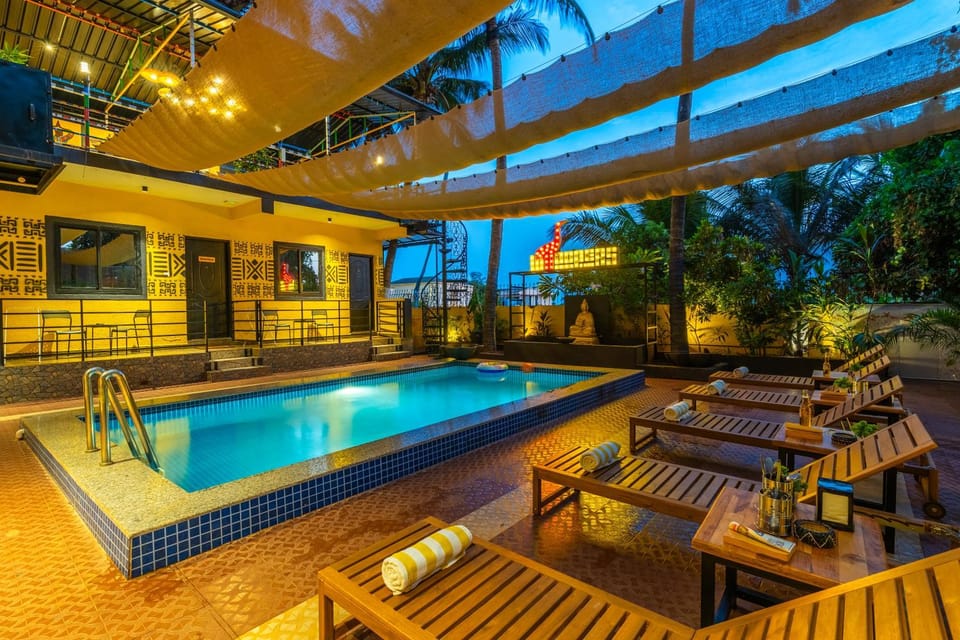 Pool view, Swimming pool
