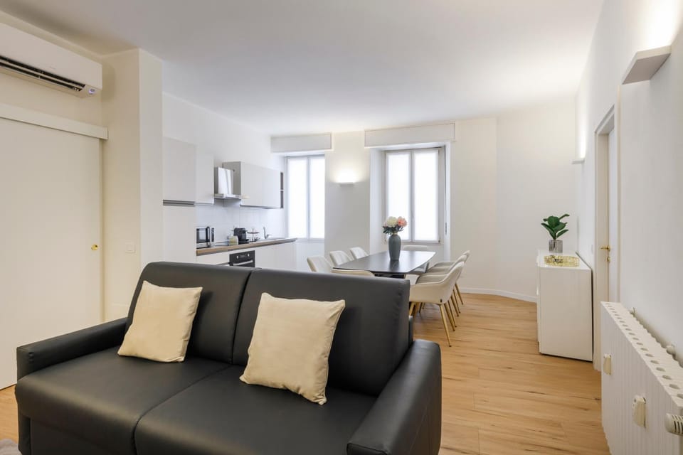 Milan Royal Suites Duomo Carrobbio Apartment in Milan