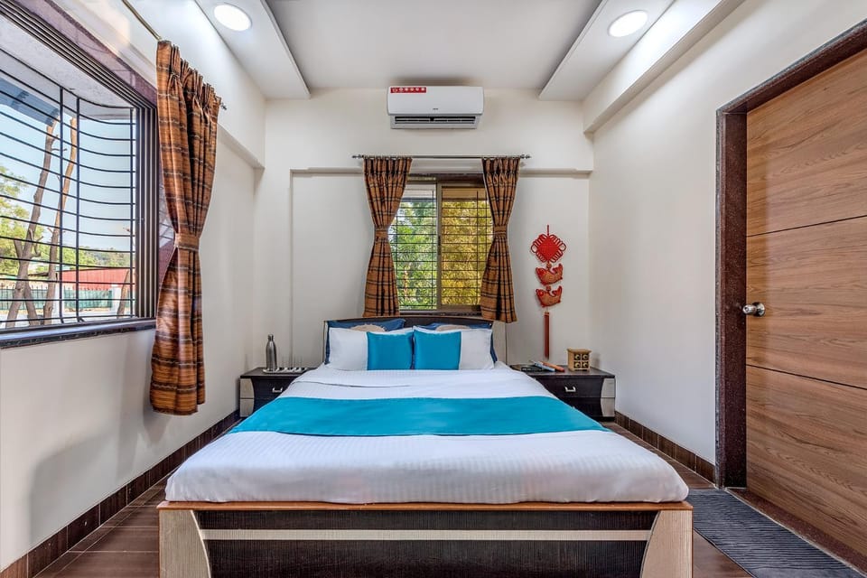 Bed, Bedroom, air conditioner