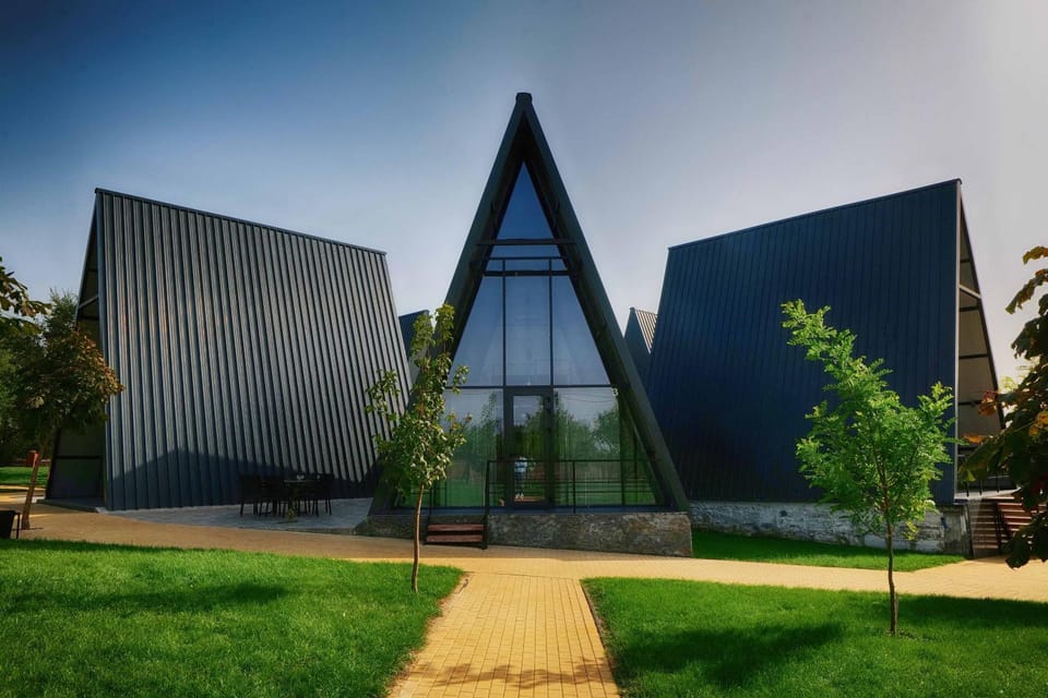 Property building, Day, Natural landscape