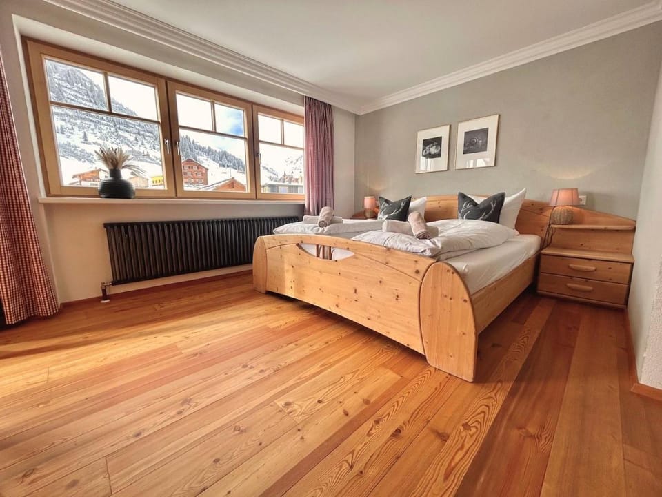 Haus Wallis by stayFritz - Ski-In Ski-Out Zimmer 'garni' am Arlberg Bed and Breakfast in Vorarlberg, Austria